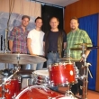 Roman V�cha (Toxique), Hanz ( Segment), Ivo Honajzer (www.drumcenter.cz) a j� (www.studiopantheon.cz)